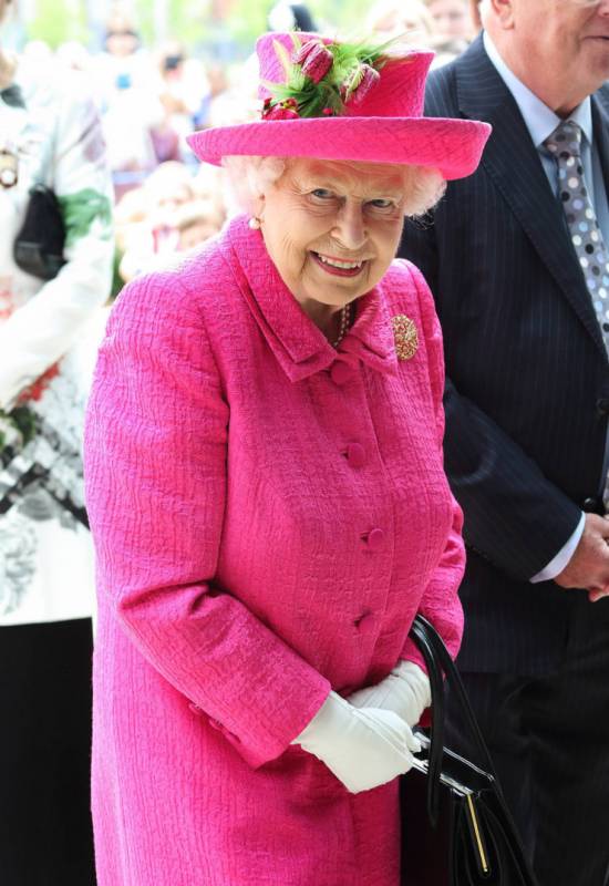 Стоимость косметички Елизаветы II выявили британцы