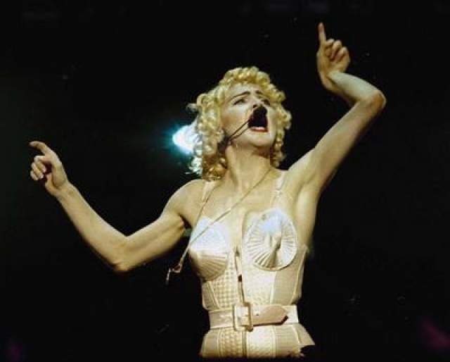 
            Мадонна Луиза Чикконе: почти 40 лет на вершине успеха        