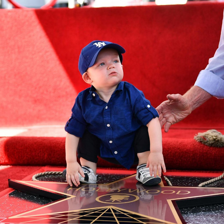 Кирстен Данст впервые показала сына публике