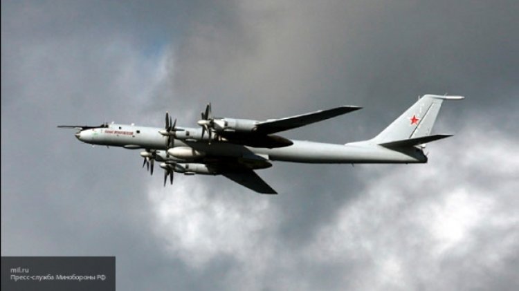 Российские самолеты Ту-142 осуществили полет над Тихим океаном