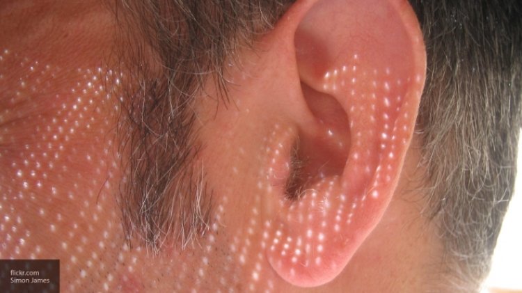 Щекотание уха током замедляет процесс старения