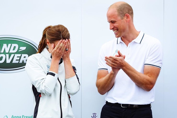 Кейт Миддлтон рассмешила мужа, уронив деревянную ложку