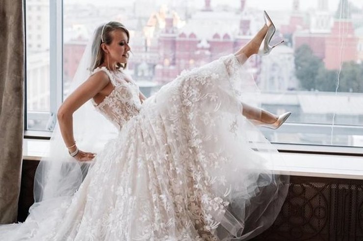 «Роскошным было все»: Ксения Собчак поделилась эмоциями после свадьбы