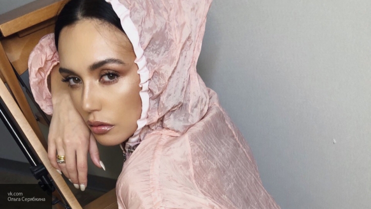 MOLLY отказалась писать оскорбительный комментарий про Дамира Юсупова