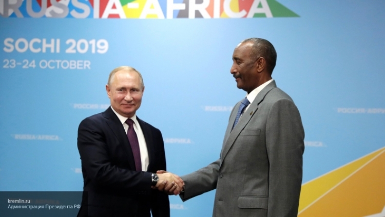 Путин обещал оказать властям Судана помощь в установлении нормальной обстановки в стране