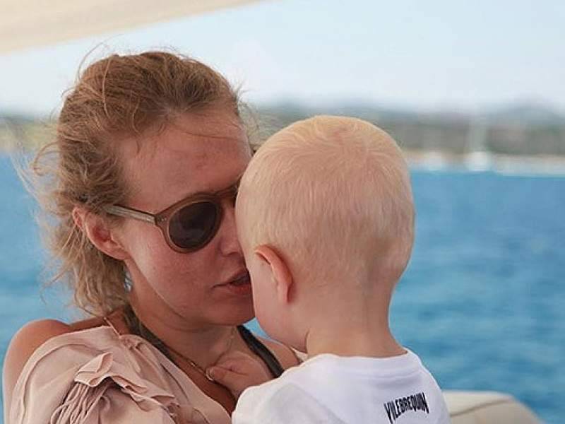 Нерожденный сын довел Собчак до слез