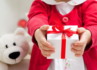 Особенности выбора подарков для детей