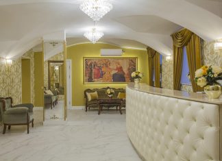 История здания отеля Catherine Art Hotel История здания отеля Catherine Art Hotel