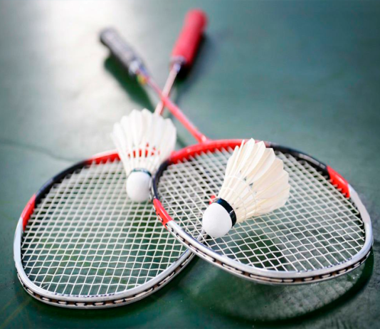 Какой нужен инвентарь и снаряжение для игры в бадминтон?
