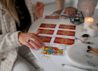 Расклад Таро на мысли женщины