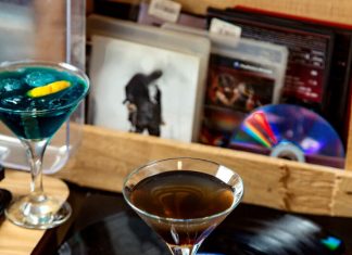 Мужской бар в Санкт-Петербурге: где найти приключения и веселье 24/7