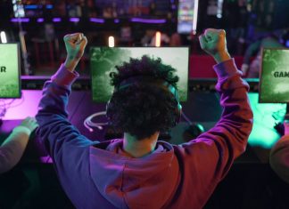 Dungeonborne: Исследуйте Подземелья в Поисках Сокровищ