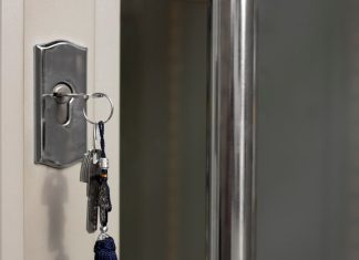 Особенности выбора дверного замка для разных типов дверей и помещений