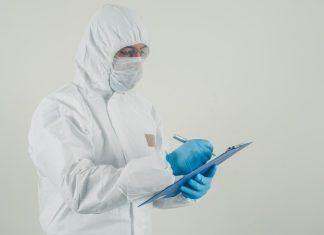 Кто такой медицинский дезинфектор и чем он занимается: как выучиться и построить карьеру