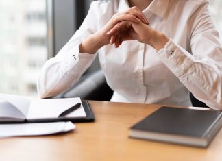 Обязанности помощника руководителя: Технологическая интеграция и управление операционной эффективностью в B2B