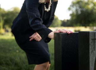 Купить памятник: важные аспекты выбора и приобретения