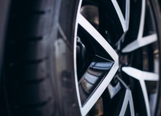 От чего зависит шумность шин на авто