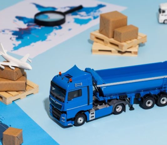 Надёжная логистика: как выбрать компанию для доставки грузов