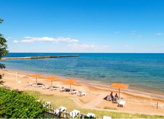 Как комфортно снять гостиничный номер в Феодосии: советы туристам и путешественникам