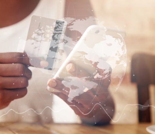 Карта Мир: как заказать и использовать с выгодой