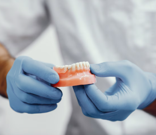 Протезирование зубов: современные решения для восстановления улыбки