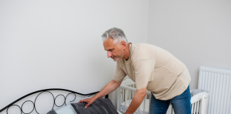 Как выбрать металлическую кровать для длительного использования на строительных объектах?