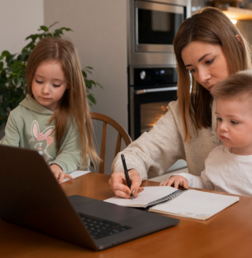 Семейные классы онлайн: современный формат обучения для детей