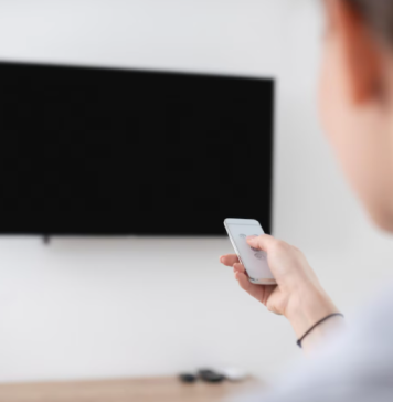 Почему телевизор перестал показывать: основные причины и способы решения