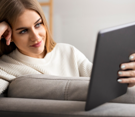 Почему люди всё чаще читают новости в онлайн-блогах