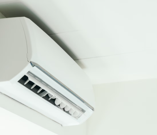 Рейтинг онлайн-площадок Хабаровска: где удобнее всего выбирать кондиционеры по техническим параметрам