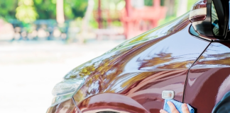 Покраска передней двери автомобиля: как вернуть эстетику и защитить кузов от коррозии.