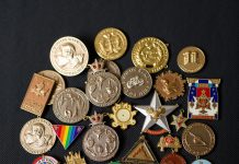 Создание уникальных знаков и символов на заказ: искусство и технологии