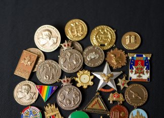 Создание уникальных знаков и символов на заказ: искусство и технологии